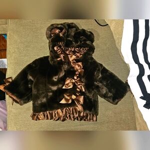 Mud Pie baby girl fur coat sz 0-6mos, fits up to 9mos